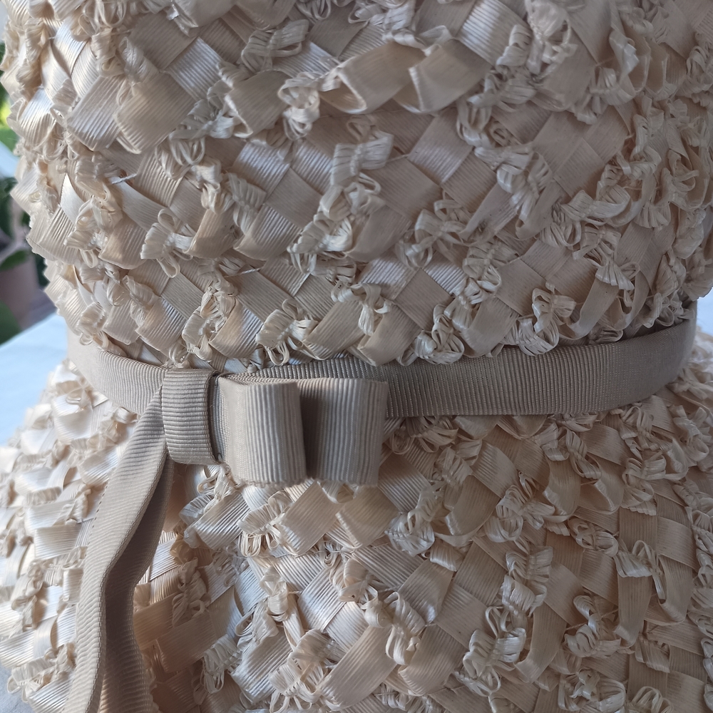 Exquisite Vintage 1950s-60s Cream Textured Woven Hat w/Original Box - Picture 9 of 12